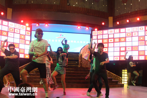 首秀江南stlye乐趣表演 首秀江南stlye乐趣表演